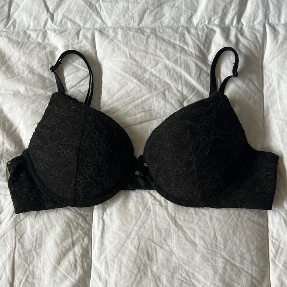 VICTORIA’S SECRET BLACK PUSH PIGEONNANT NRA 36 B